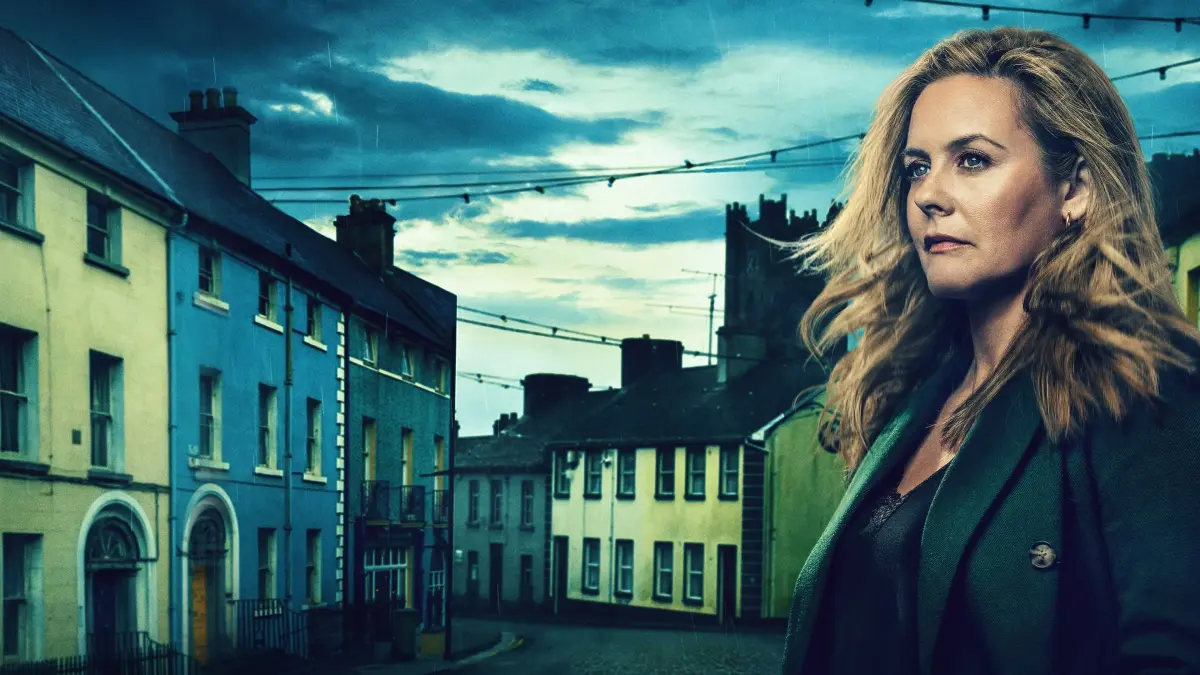 Unraveling Family Secrets: Alicia Silverstone Stars As Fiona Fox In A Thrilling Journey From Los Angeles To Ireland 1